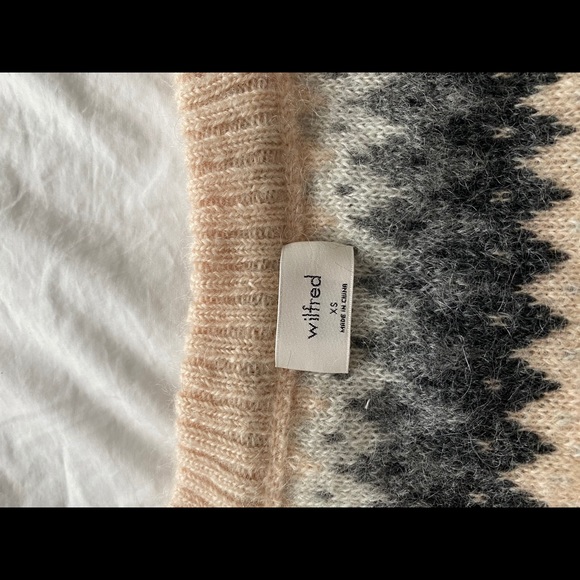 ❗️SOLD❗️ARITZIA | WILFRED CADENCE CARDIGAN - Picture 4 of 4